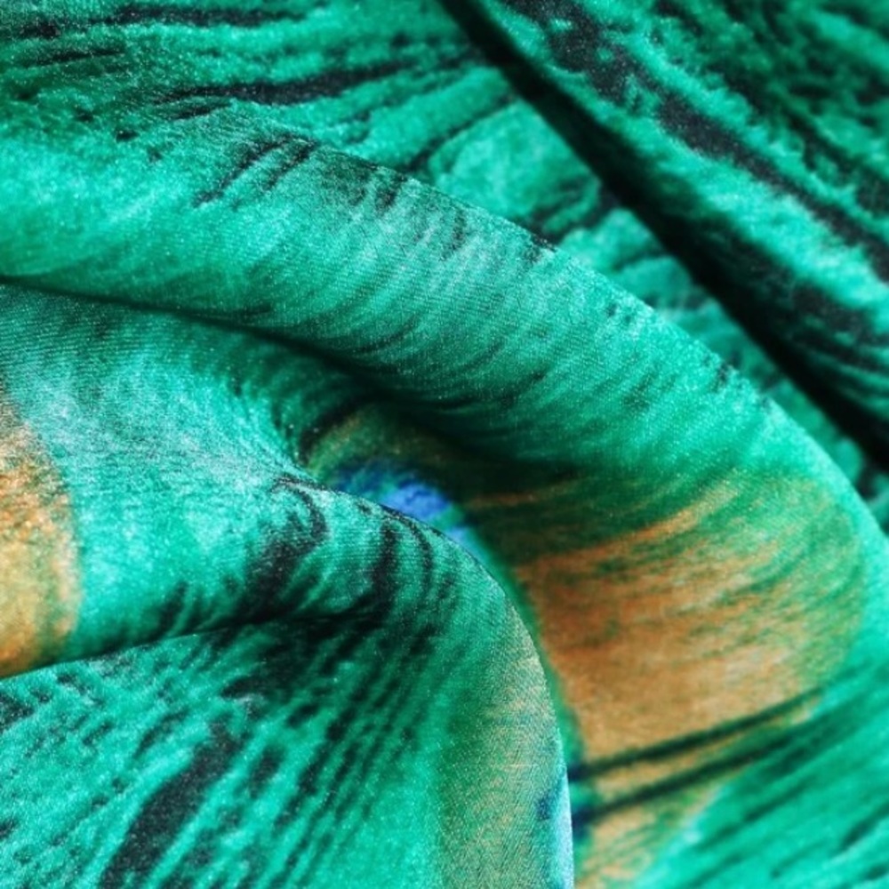 🆕 Green Multicolor Silky Body Scarf - Picture 3 of 4